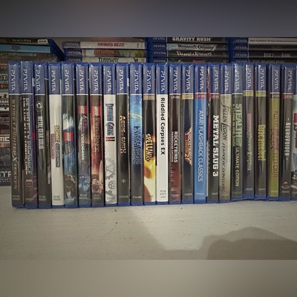 Huge PS Vita Collection - Picture 2 of 11